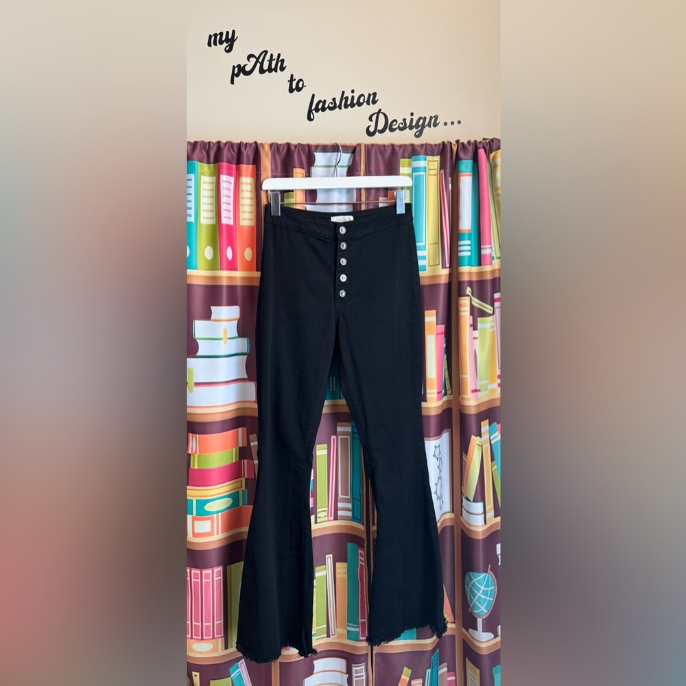 Stylish Black Flared Denim Jeans